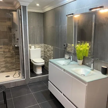 Puerto Banus Lola Marbella