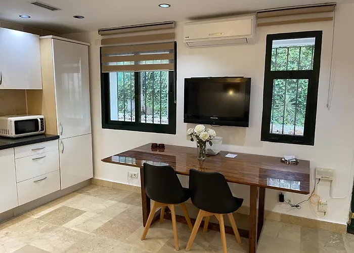 Puerto Banus Lola * Marbella